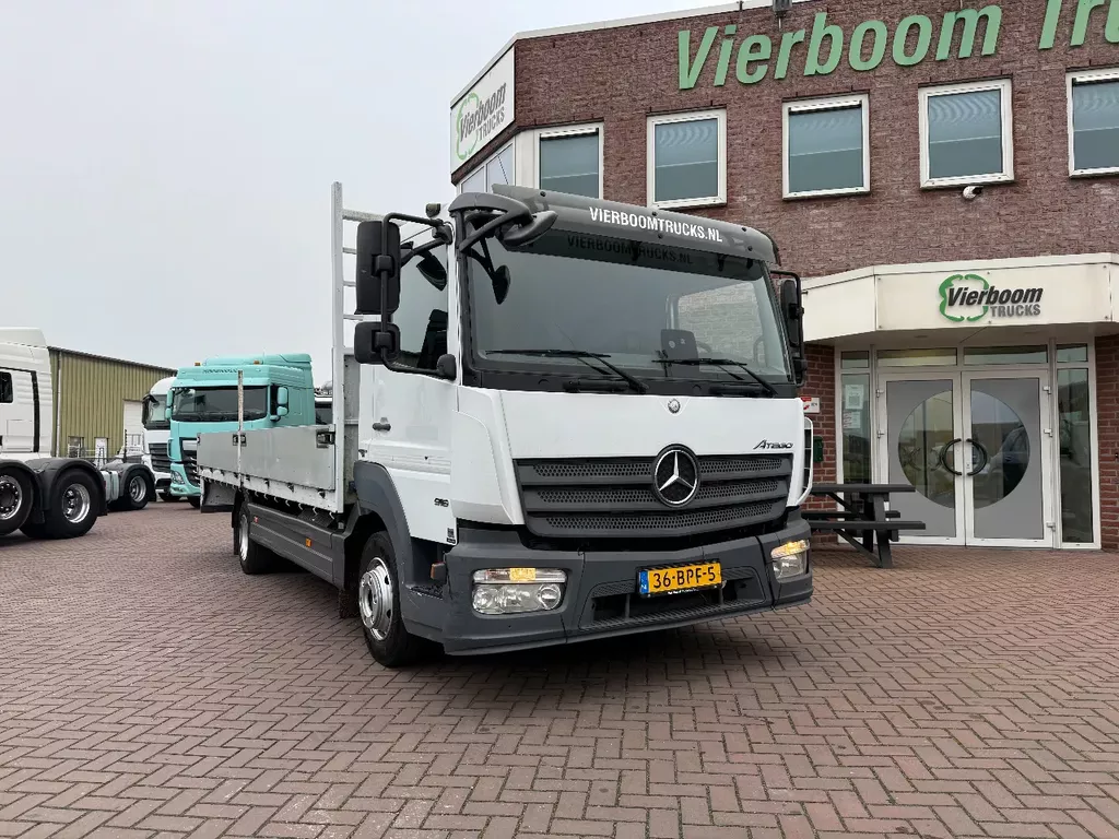 Mercedes-Benz Atego Atego 916 met 6.2m open laadbak / 3e zit / airco / mileu zone proof / 2020!!!!