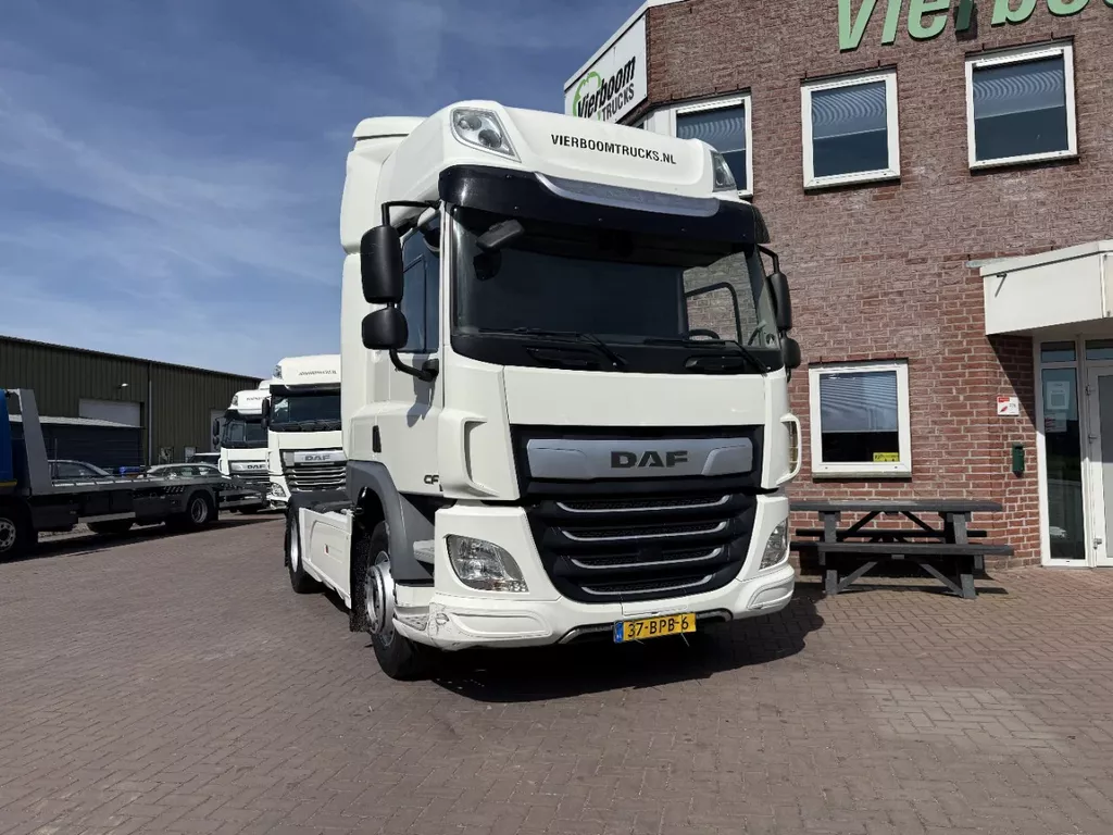 DAF CF 410 CF410 Spacecab / Euro 6 D / APK 12-2026 / Smart tacho /