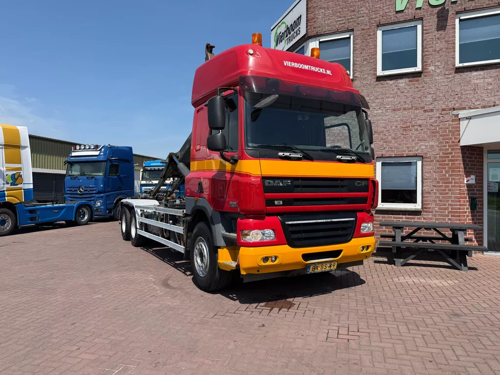 DAF 85 CF CF85-460 6X2/4 FAS HYVA HOOKLIFT