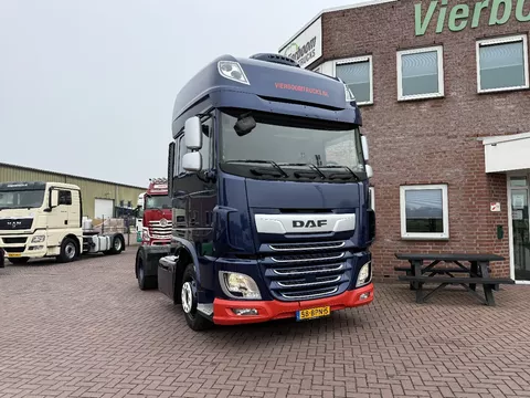 DAF XF 460 XF460 4X2 SSC / Mega Low deck / Leder Sitze / ACC / Standklima / Original 619 TKM / Holland Truck