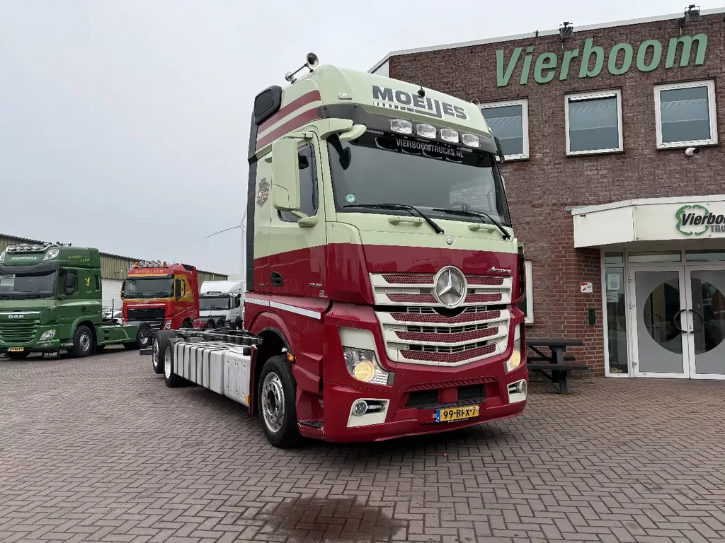 Mercedes-Benz Actros Actros 2545L 6X2 Gigaspace