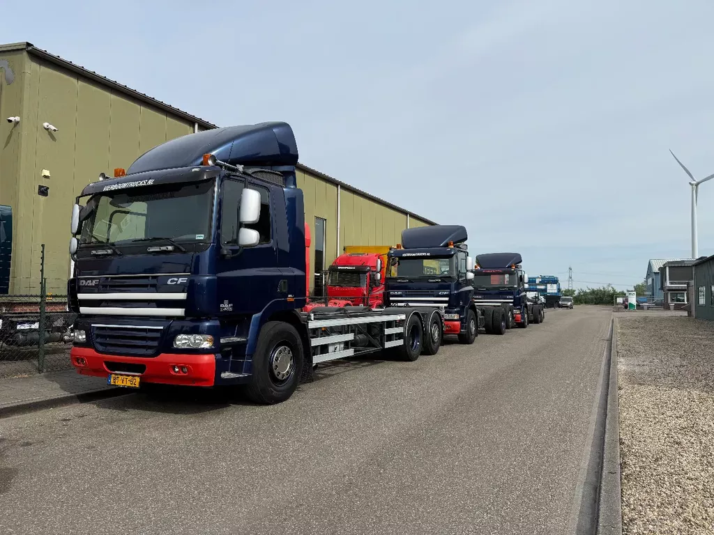 DAF 85 CF CF85-360 6X2 FAN 3 X IN STOCK TOP CONDITION NL TRUCKS
