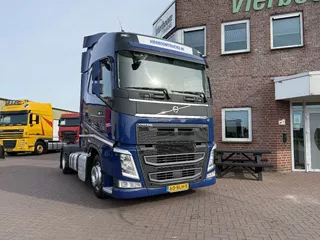 Volvo FH FH420 Globetrotter lowdeck / 2x tank / acc / Volvo Service / Top condition NL Truck