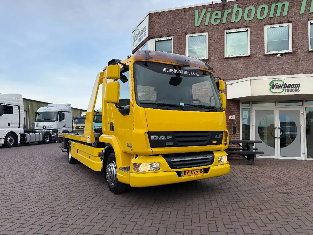 DAF LF 45.130 LF45-220 Abschelppwagen Falkom /Schiebeplateau / Brill / Winde / Top Zustand