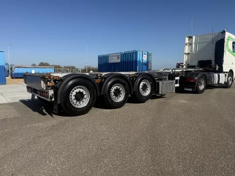 Pacton T3-010 T3 010 MultI chassis / Disc brake / Lift axle / SAF