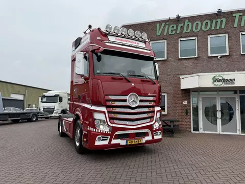 Mercedes-Benz Actros Actros 1848LS Gigaspace / Silver star / Chassis production 2018 /