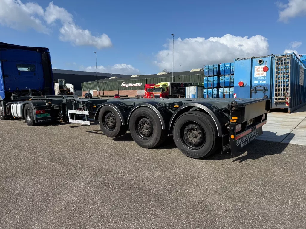 Pacton T3-010 TXC343 / Mult chassis / Disc brake / 2x Lift axle / complete rebuilt / New condition