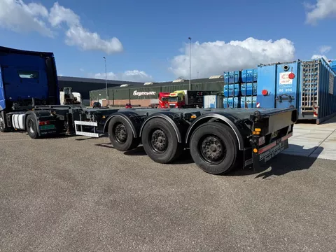 Pacton T3-010 TXC343 / Mult chassis / Disc brake / 2x Lift axle / complete rebuilt / New condition