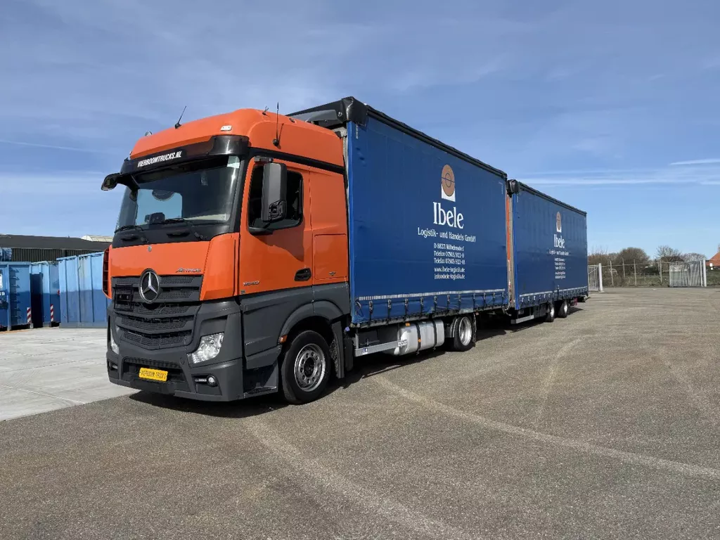 Mercedes-Benz Actros 1840 Mercedes-Benz Actros 1840 L Komplett mit Anhanger / Retarder / 708tkm