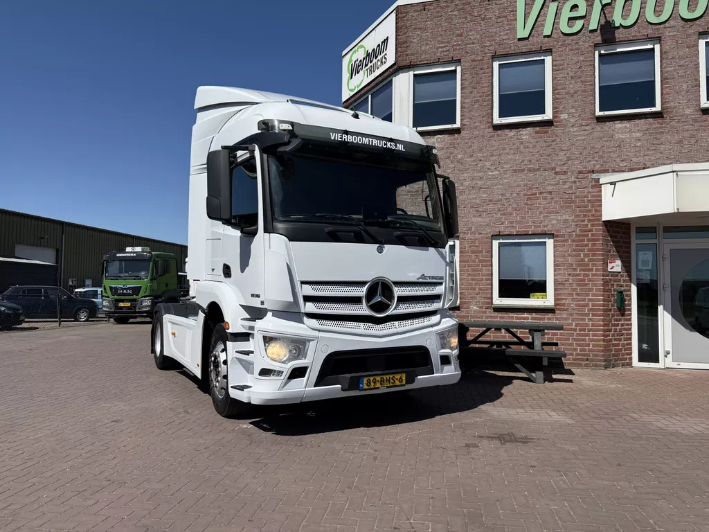 Mercedes-Benz Actros Actros 1836LS Streamspace Holland Truck