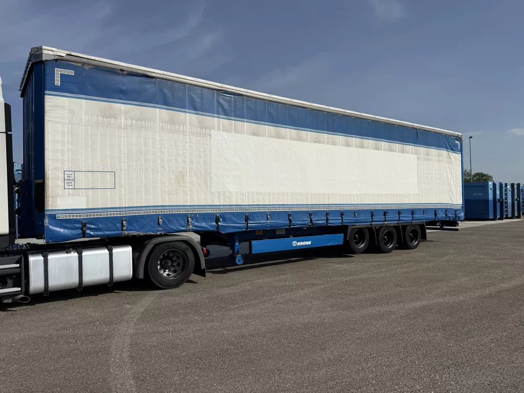 Krone 3-Achse Mega Schiebeplane + Dach + Borden