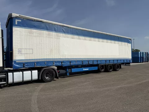 Krone 3-Achse Mega Schiebeplane + Dach + Borden