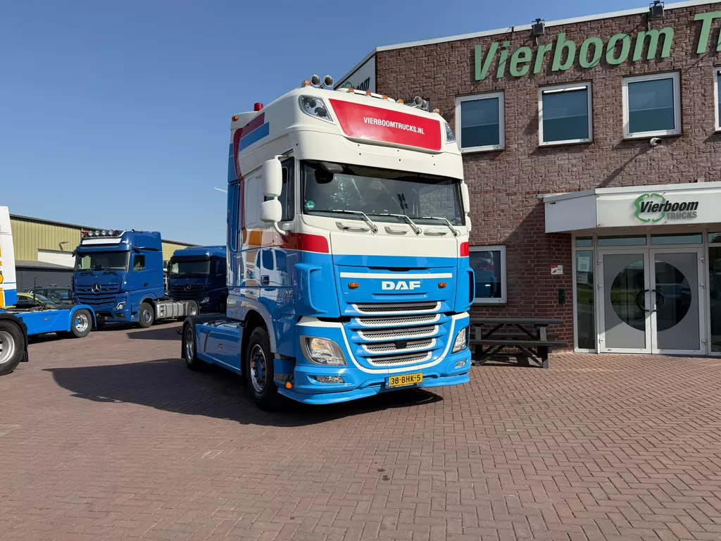 DAF XF 460 XF460 4X2 SSC / Retarder / 2x Tank / Night airco / Special interior/ Top NL-Truck