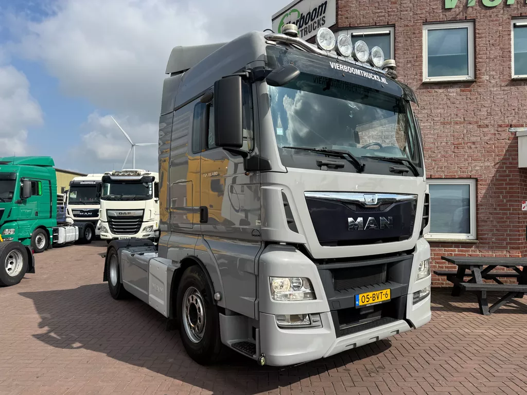 MAN TGX TGX 18.480 4X2 XLX / RETARDER / FULL SPOILERS / HOLLAND TRUCK