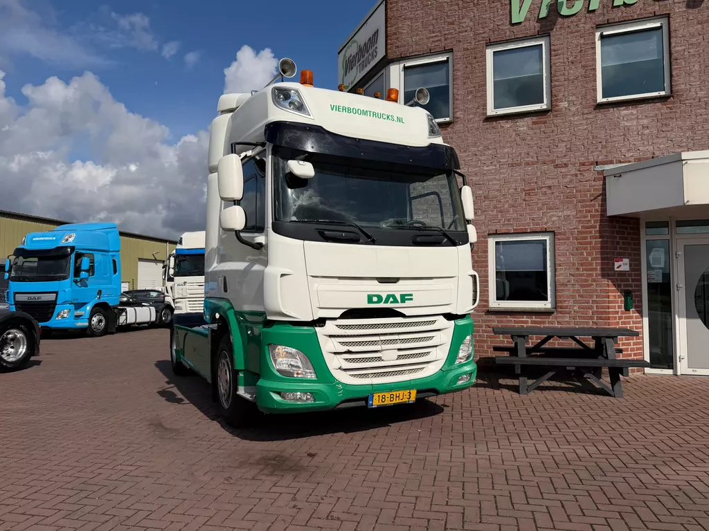 DAF CF 440 CF440 4X2 SPACECAB / RETARDER / EURO6 / NL-TRUCK