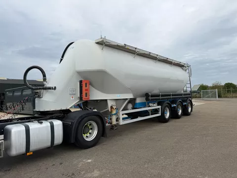 Feldbinder EUT 46 3 Feldbinder EUT EUT 46 3 | Alu. Zement Silo - Powder Bulk tank Onderlosser 1 Comp.| 46 m3 | 3 Axle | 2006
