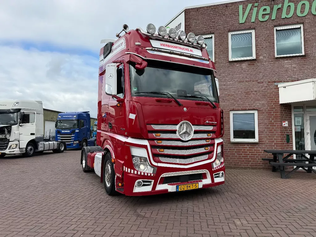Mercedes-Benz Actros Actros 1848LLS Gigaspace &quot;Silver Star Edition&quot; / Smart tacho / Night airco / TOP