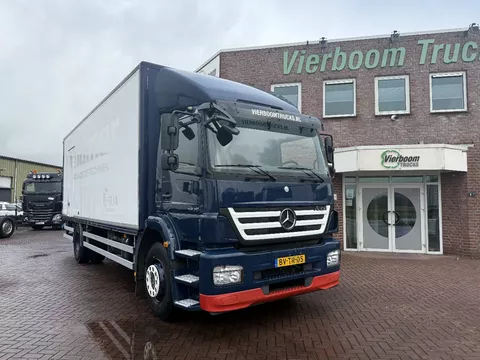 Mercedes-Benz Axor 1926 4x2 KOFFER MIT LBW / SCHALTGETRIEBE / 239211KM / SUPER ZUSTAND / HOLLAND TRUCK!!!