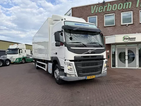 Volvo FM FM330 4X2 Globbetroter / Koffer mit LBW