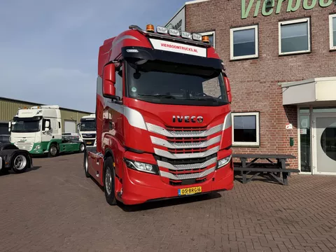Iveco S-WAY 460 S-WAY 460 LNG / Retarder / Night airco / Smart tacho / TOP NL- TRUCK